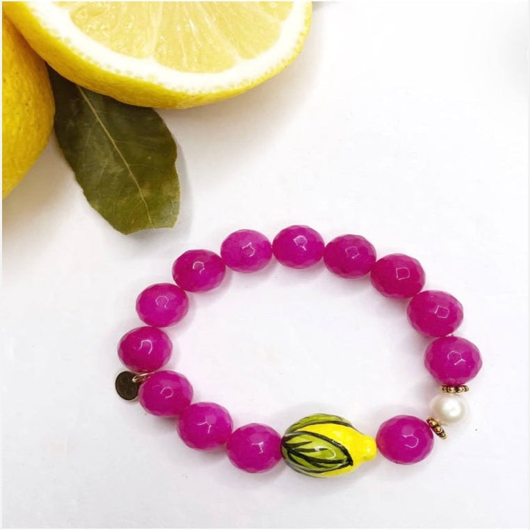 Magenta Jade Hammered Ceramic Lemon Bracelet- vibrant beaded bracelet with magenta jade stones and hand-painted ceramic lemon charm, Italian-inspired